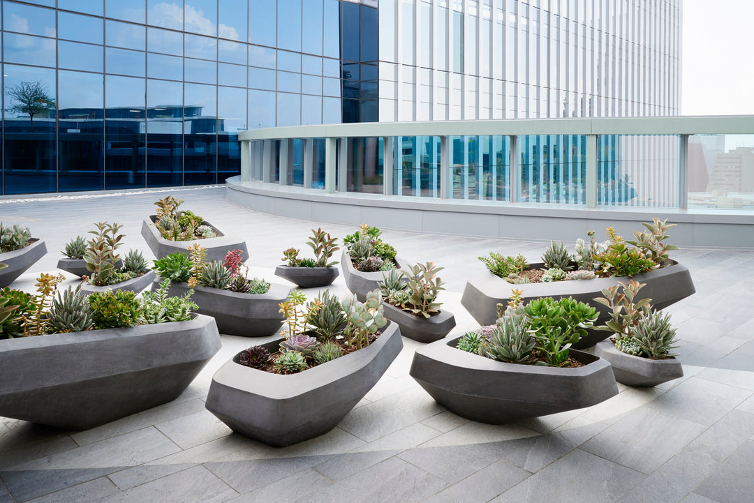 Steen Planter – Medium Outdoor Planters Indigenus