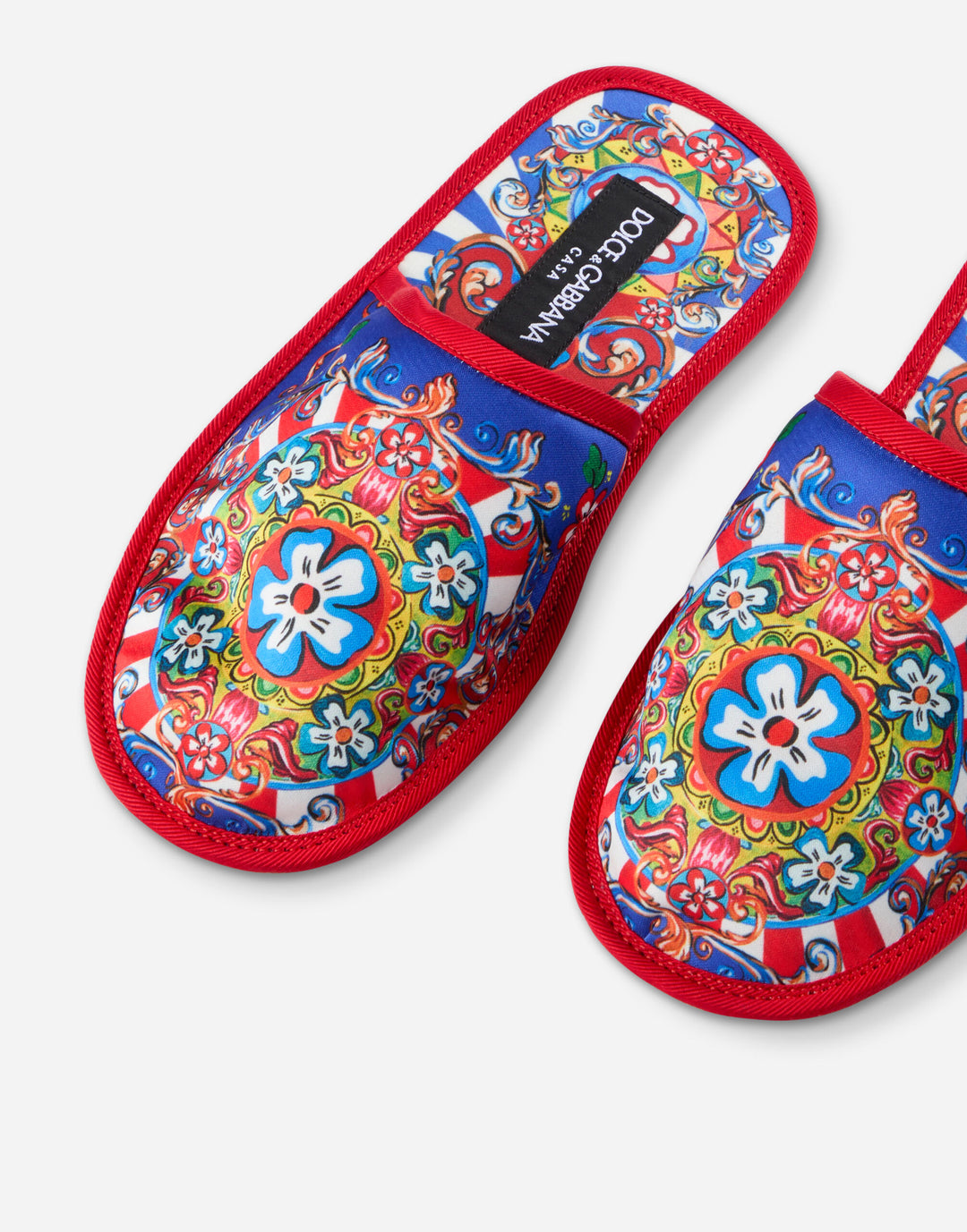 COMFORT KIT WITH POCHETTE, SLIPPERS AND SLEEP MASK  Dolce&Gabbana   