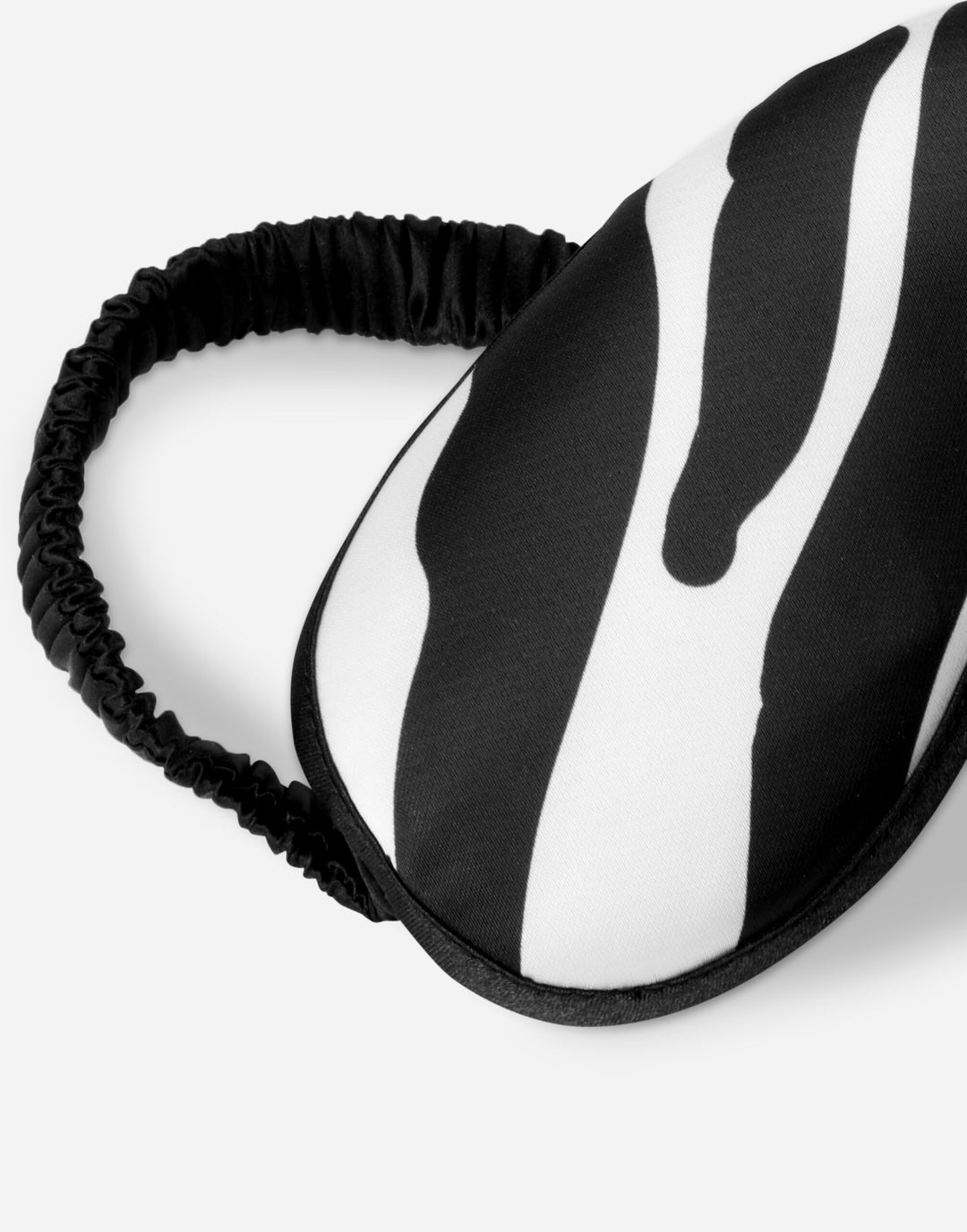 COMFORT KIT WITH POCHETTE, SLIPPERS AND SLEEP MASK  Dolce&Gabbana   