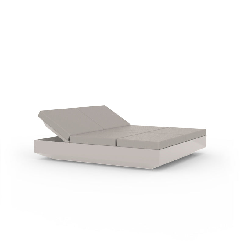 Vela Square Daybed Outdoor Vondom Square Daybed with 4 reclining backrest Group 1AB Basic