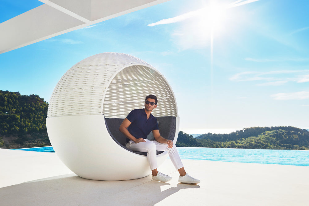 ULM MOON DAYBED with woven rope parasol Outdoor Vondom