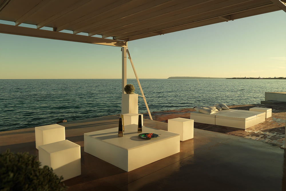 Jut Chill Coffee Table Outdoor Vondom