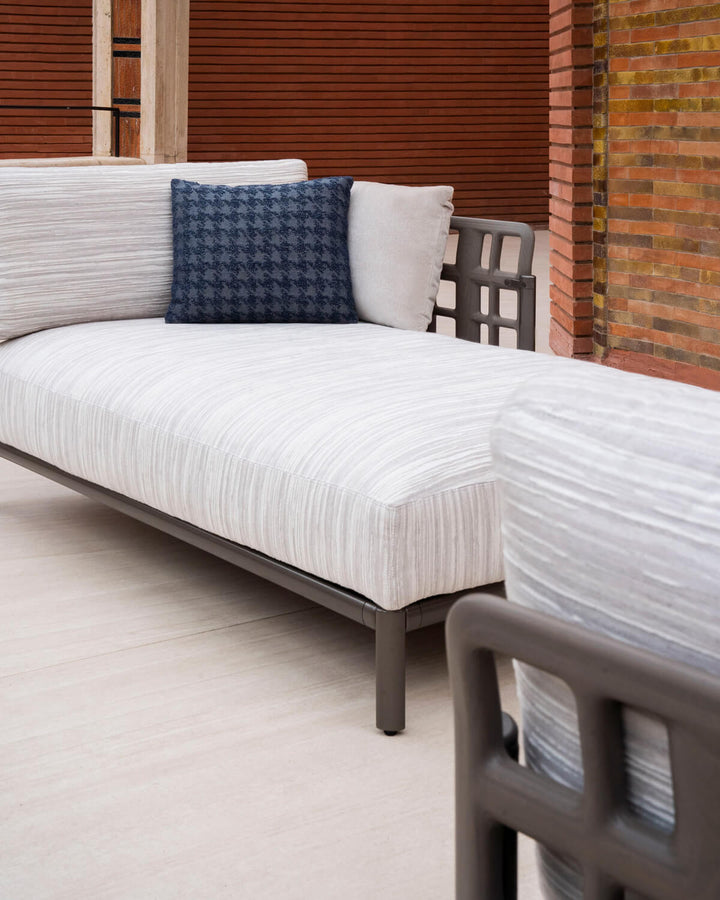 Aldìa Chaise Lounge Sofas & Sectionals Giorgetti