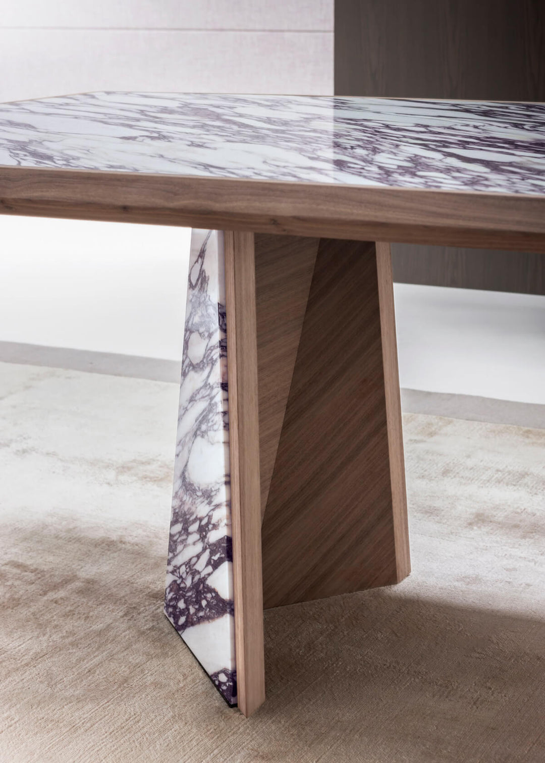 Amadeus Table
