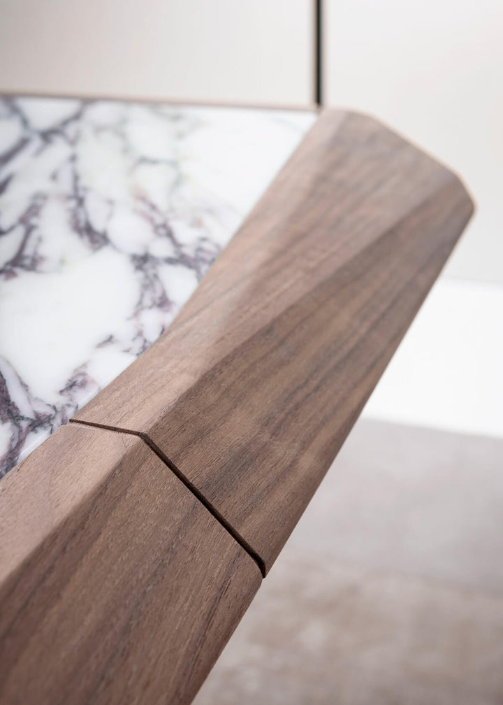 Amadeus Table