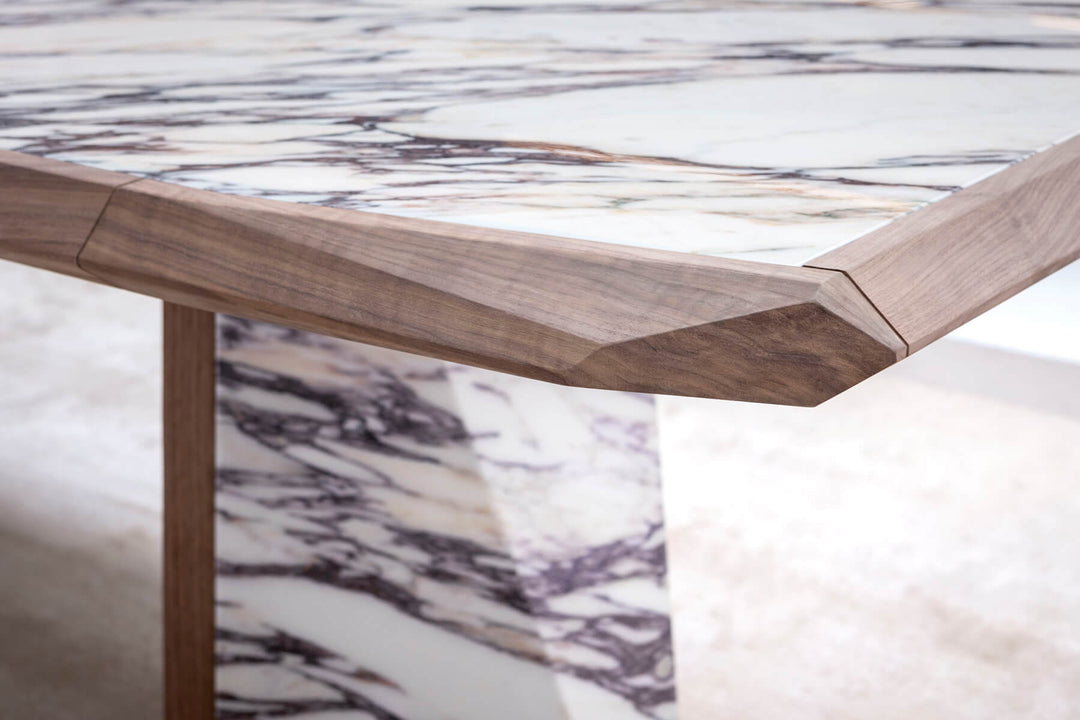 Amadeus Table