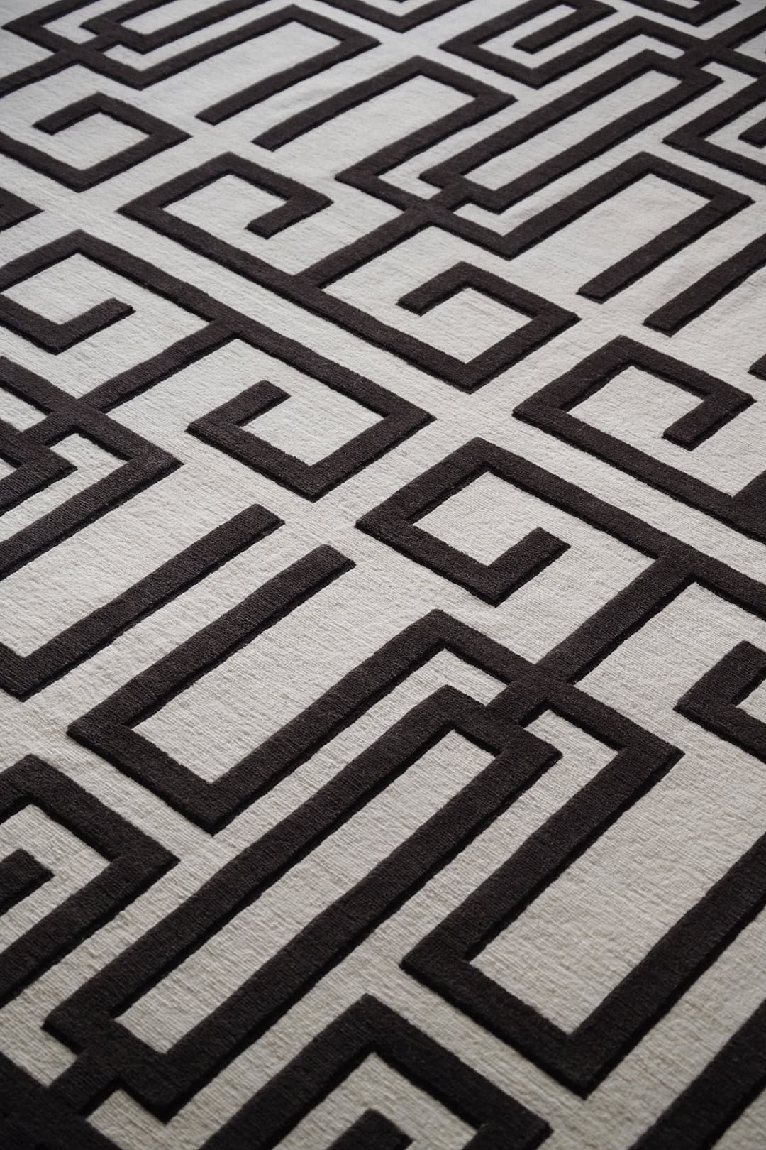 Labirinto Rug