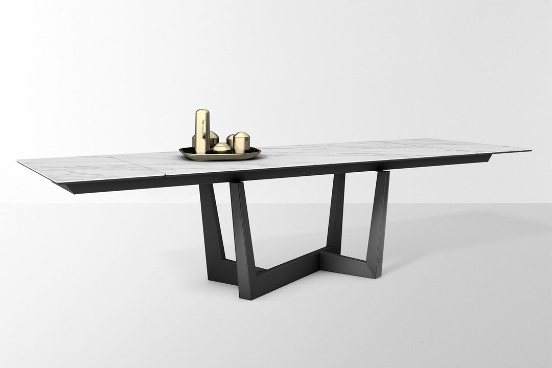 Art Extension Dining Table Bonaldo