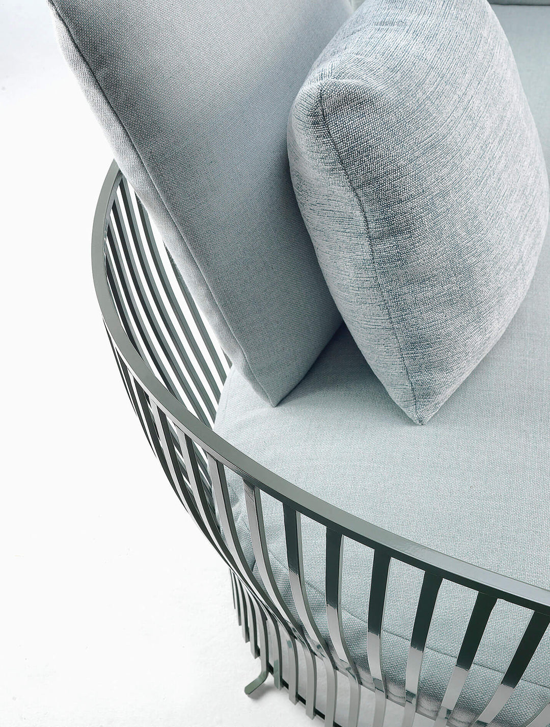 Venexia Lounge Chair Award Winner Lounge Chairs Ethimo