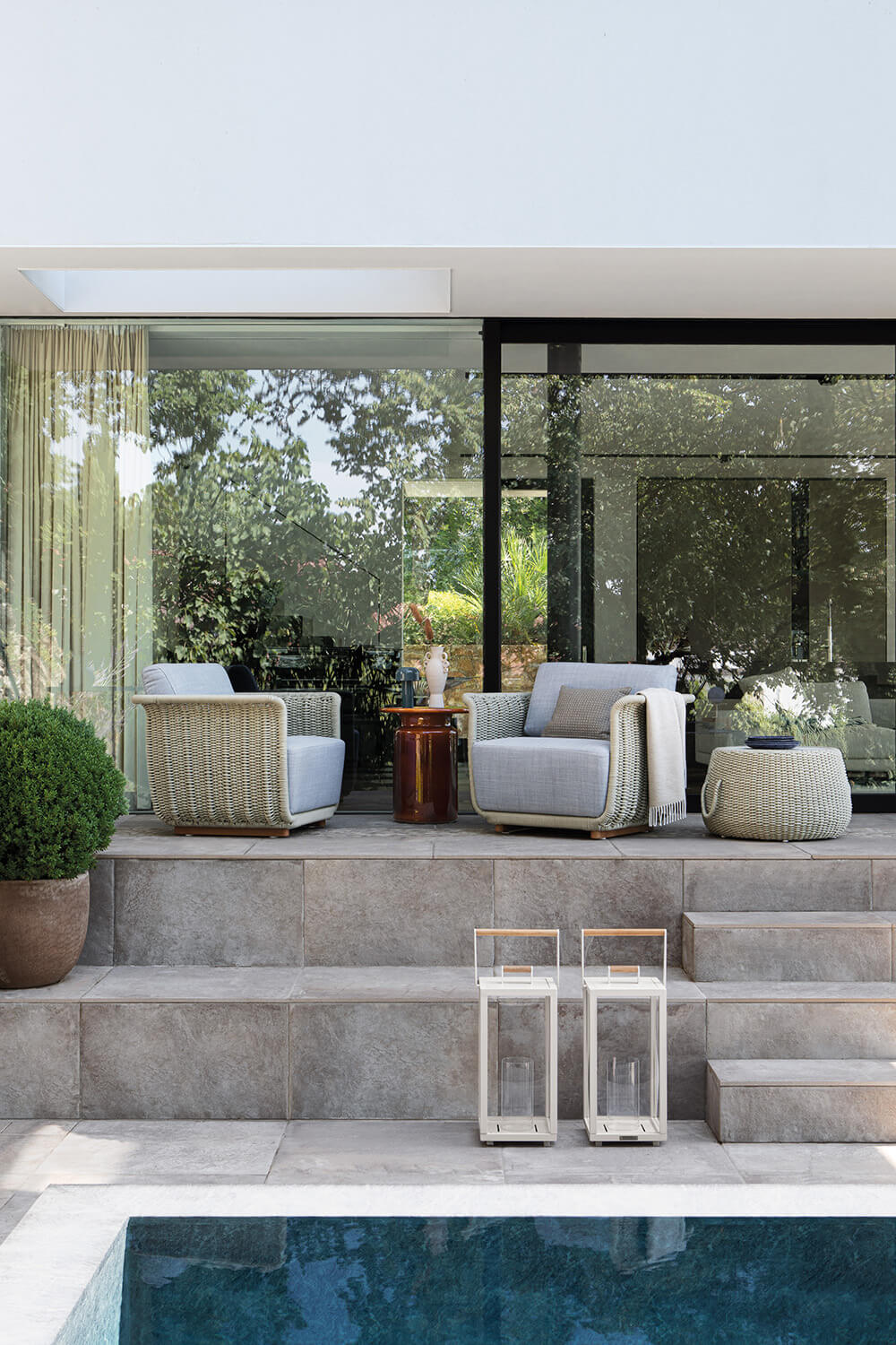 Bellagio Lounge Chair &mdash; Cassoni Lounge Chairs Atmosphera