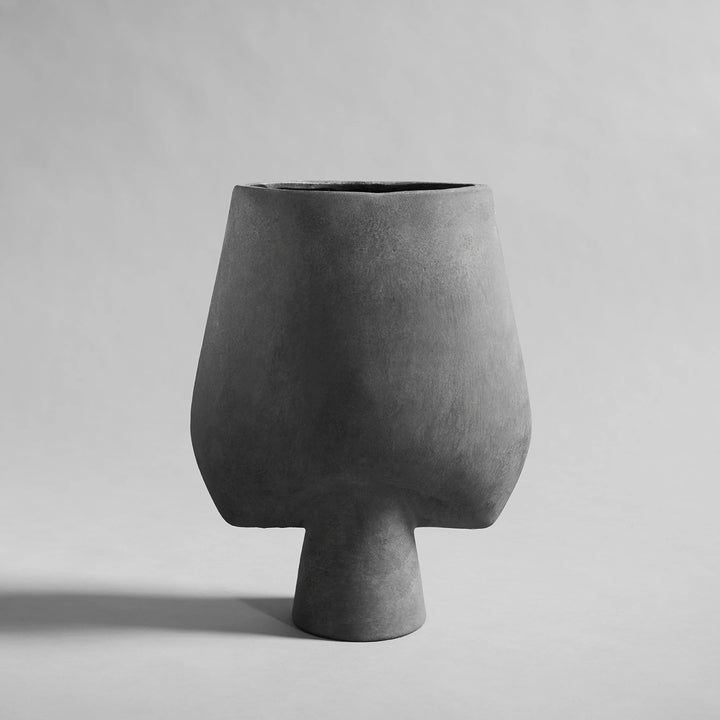Sphere Vase Square, Big - Dark Grey Vases 101 Copenhagen   