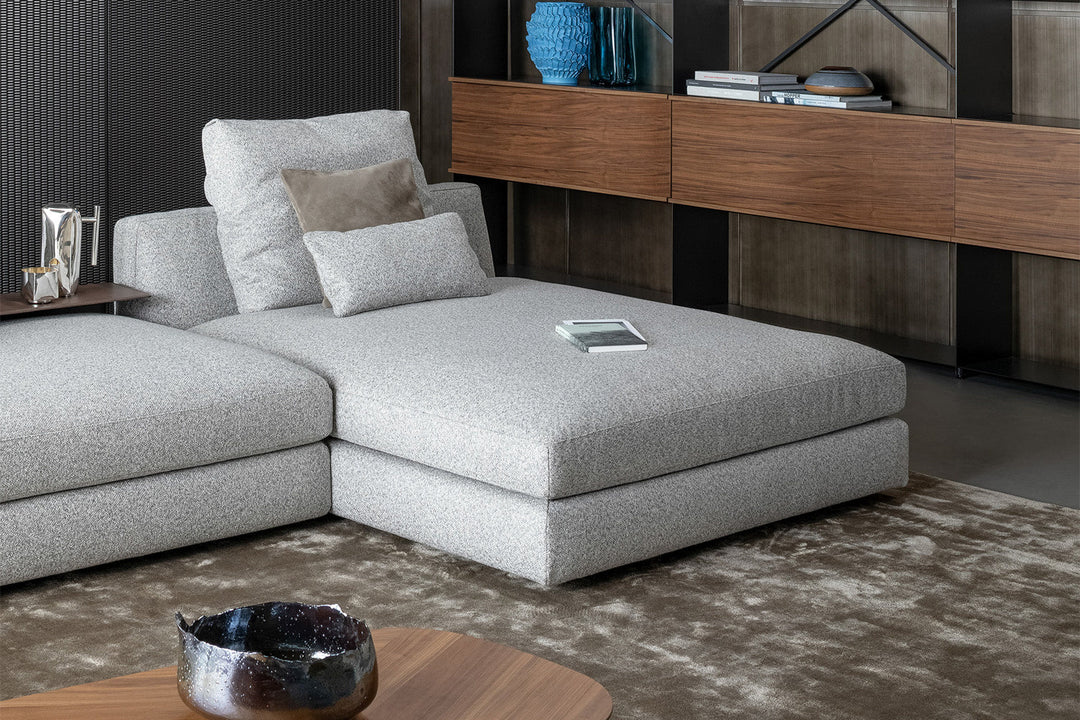 Liam Sectional Sofa With Chaise