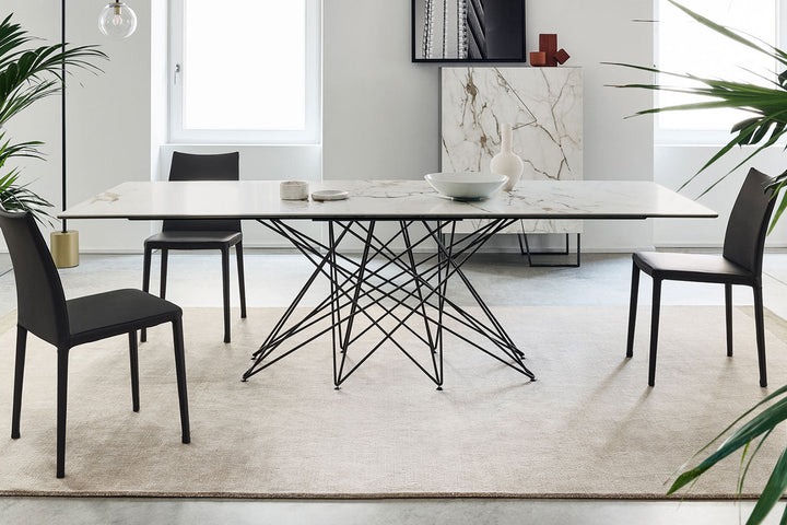 Octa Dining Table Bonaldo