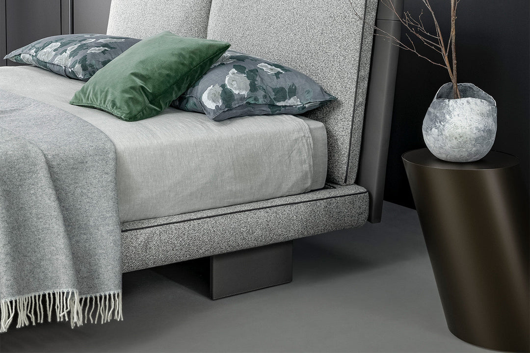 Pisa Monolith Nightstand
