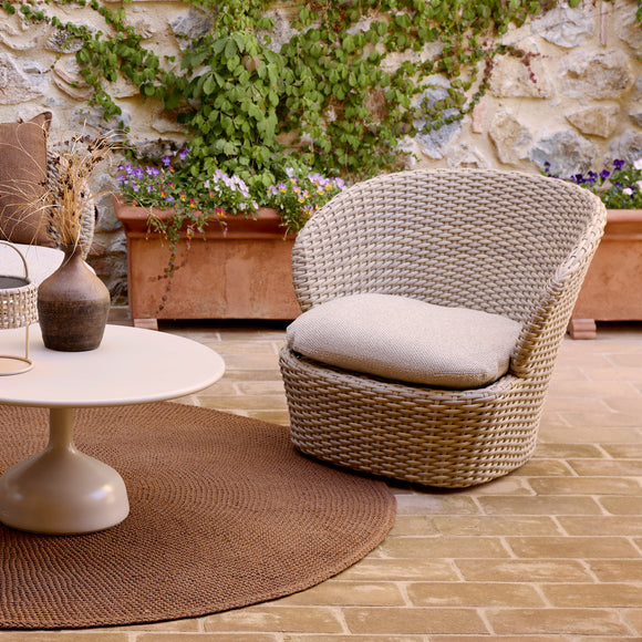 Coast Outdoor Swivel Lounge Chair Outdoor Chairs Cane-line