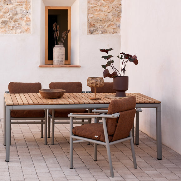 Illusion Solar LED Indoor / Outdoor Glow Table Lamp Lamps Cane-line