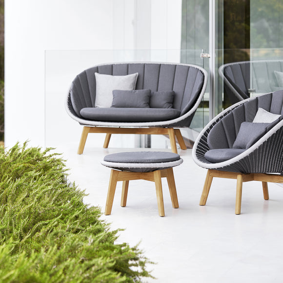 Peacock Outdoor Footstool/Side Table Outdoor Ottomans Cane-line