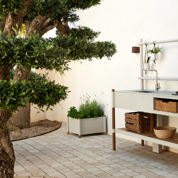 Sticks Outdoor Planter Planters Cane-line