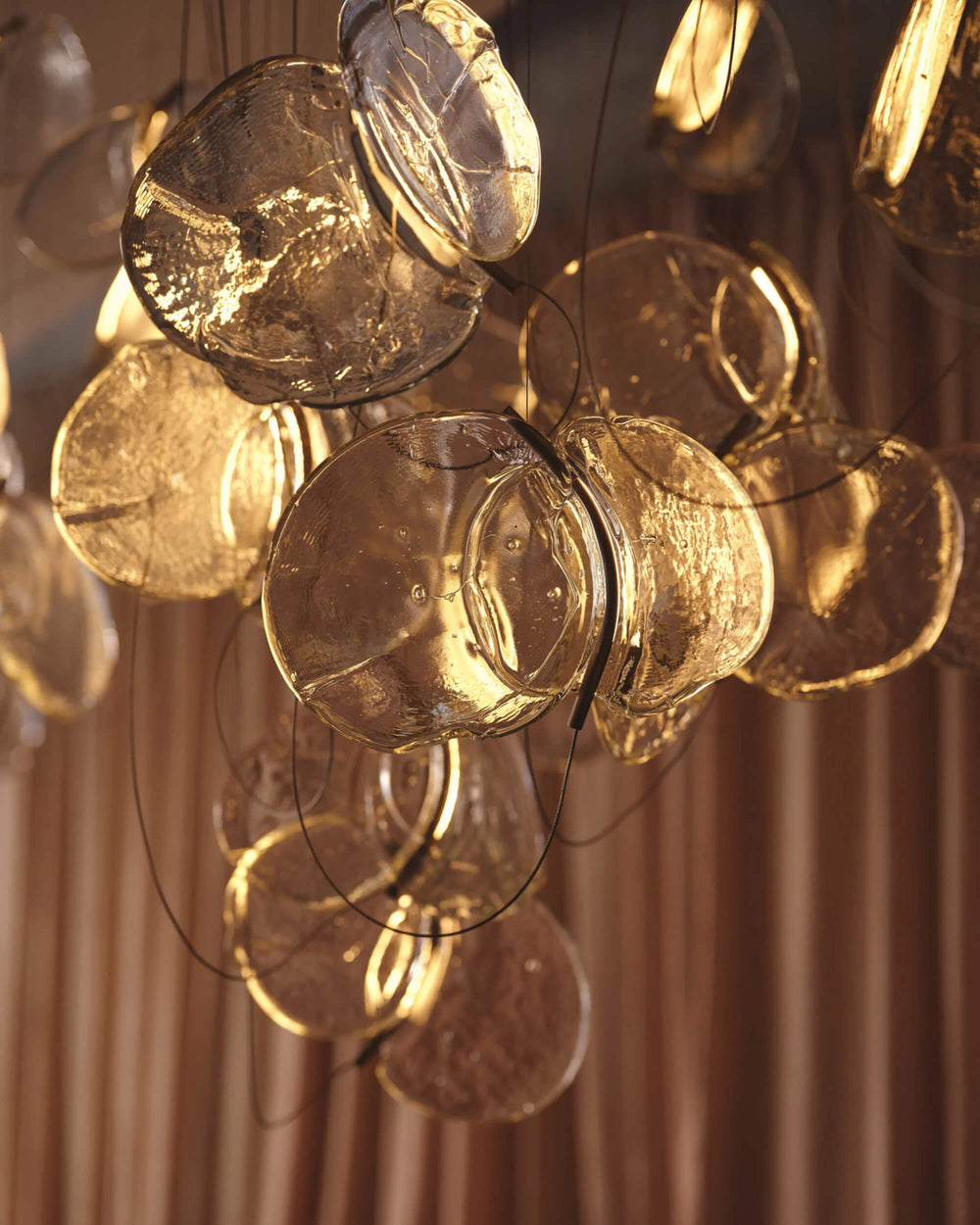 141 Random Suspension Lamp – Medium Chandeliers & Suspension Lamps Bocci