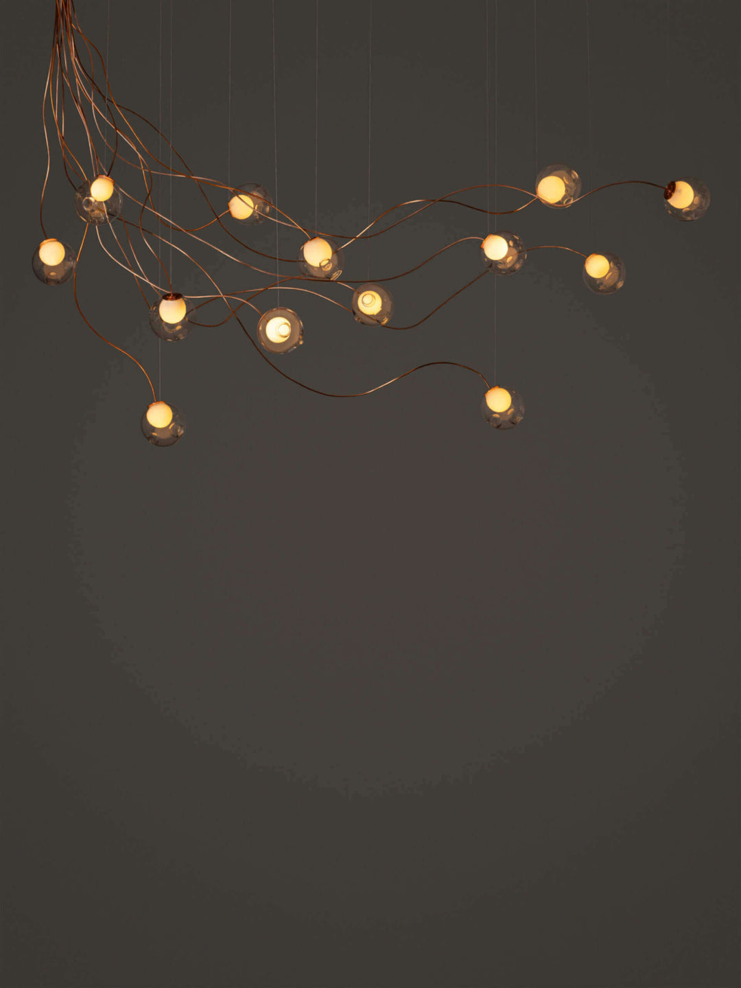 28 Sculptural Cable Suspension Lamp - Medium Chandeliers & Suspension Lamps Bocci