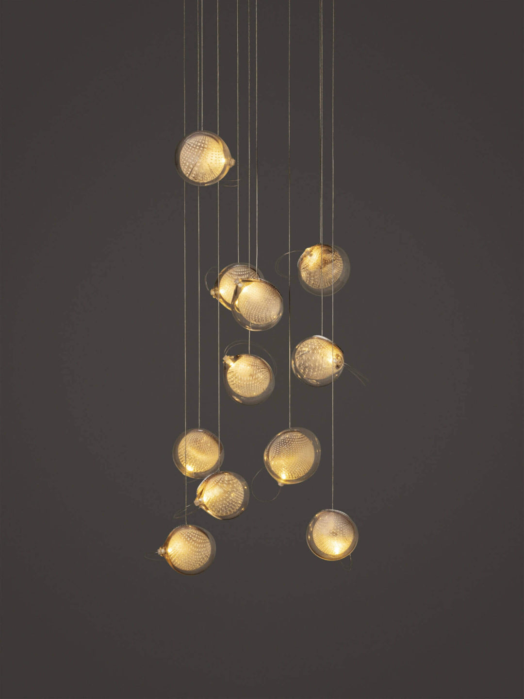 76 Random Suspension Lamp - Medium Chandeliers & Suspension Lamps Bocci