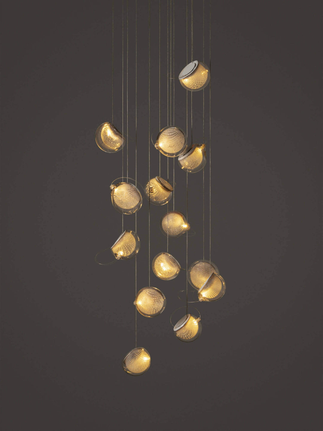 76 Random Suspension Lamp - Medium Chandeliers & Suspension Lamps Bocci