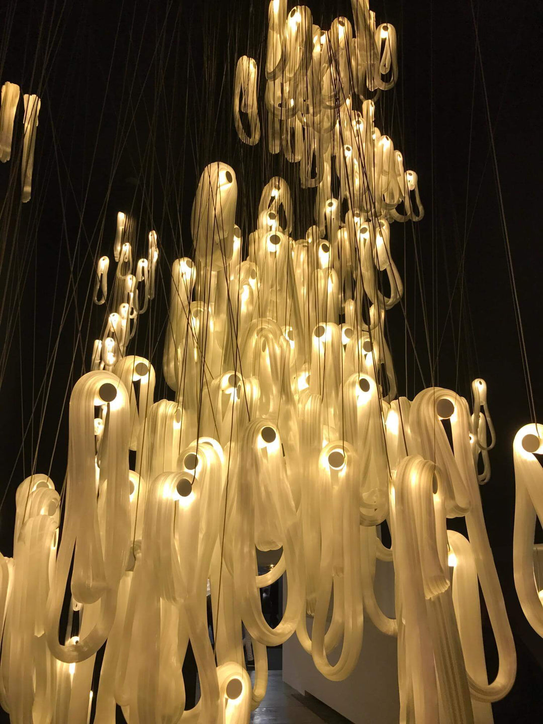 87 Random Suspension Lamp - Medium Chandeliers & Suspension Lamps Bocci