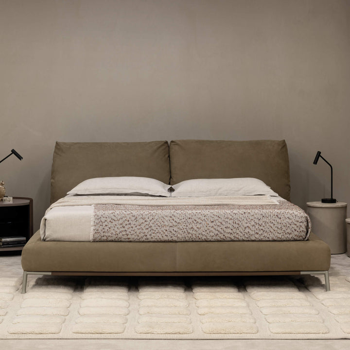 Chapeau Bed by Cierre1972 Double Beds Cierre