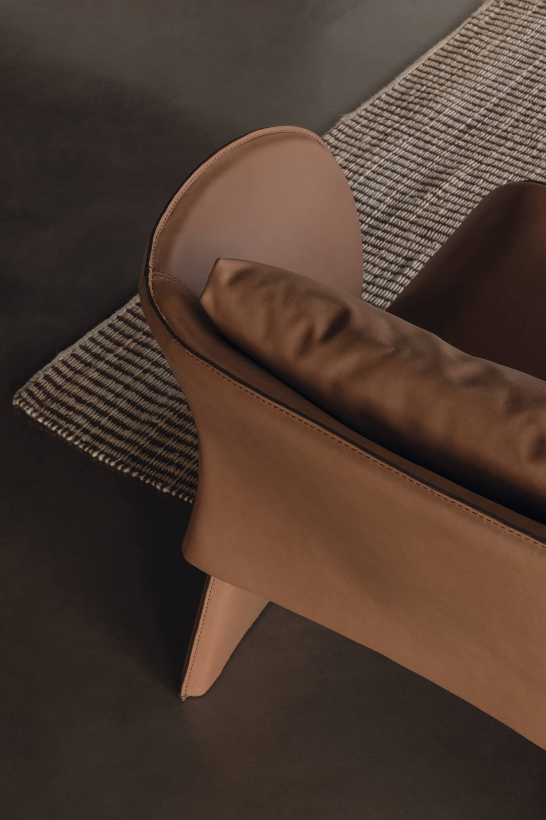 Knight Lounge Chair by Cierre1972 Lounge Chairs Cierre
