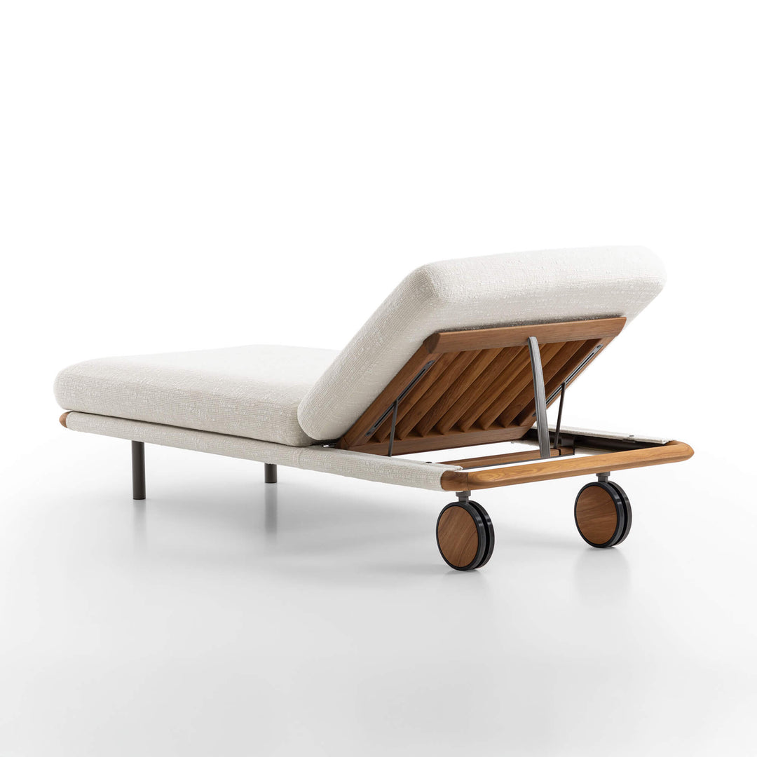 Moorea Lounger Loungers Giorgetti