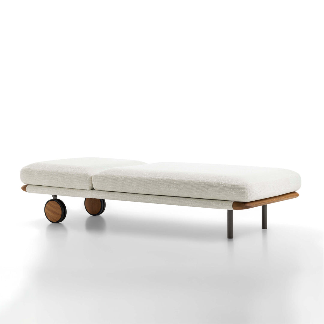 Moorea Lounger Loungers Giorgetti