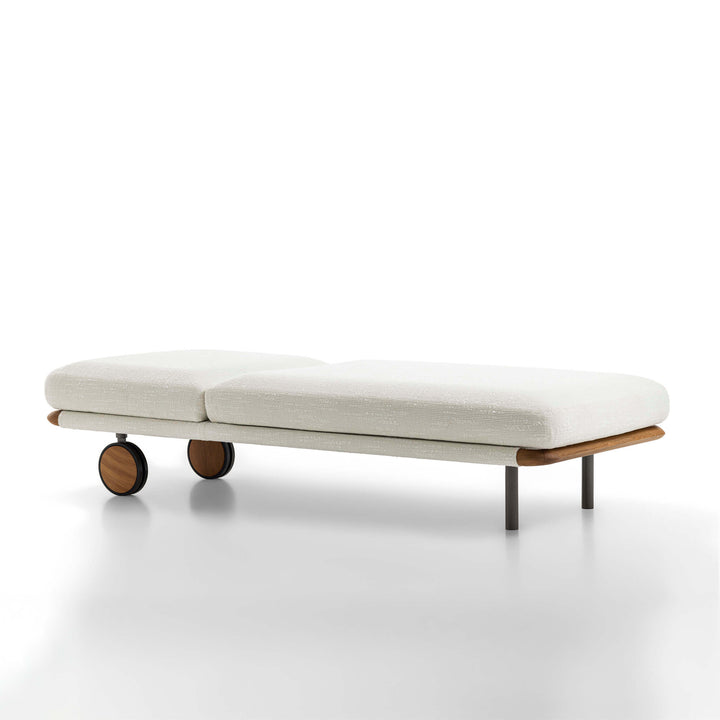 Moorea Lounger Loungers Giorgetti