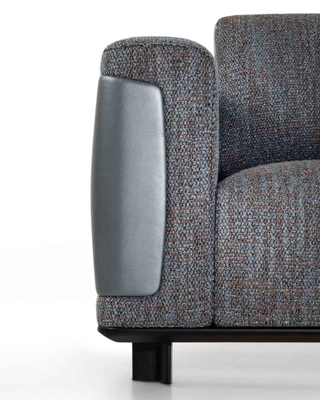 Nereide Sofa - Maserati Edition Sofas & Sectionals Giorgetti