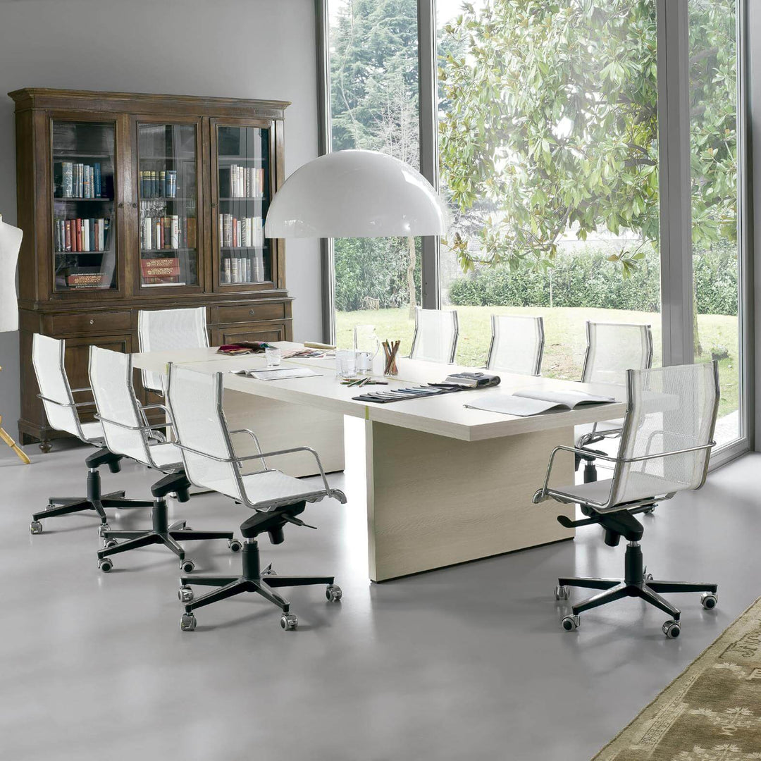 Blade Table v3 Conference Tables 4 Mariani