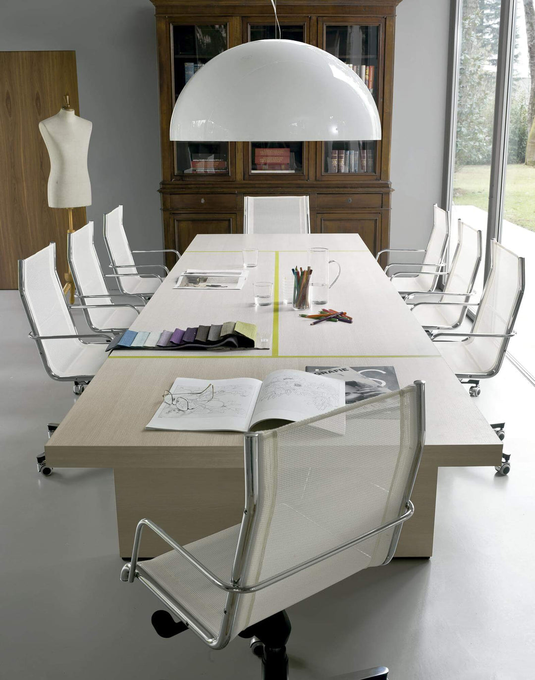 Blade Table v3 Conference Tables 4 Mariani
