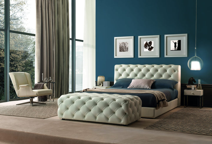 Tudor Bench &amp; Ottoman Ottomans & Benches 4 Mariani