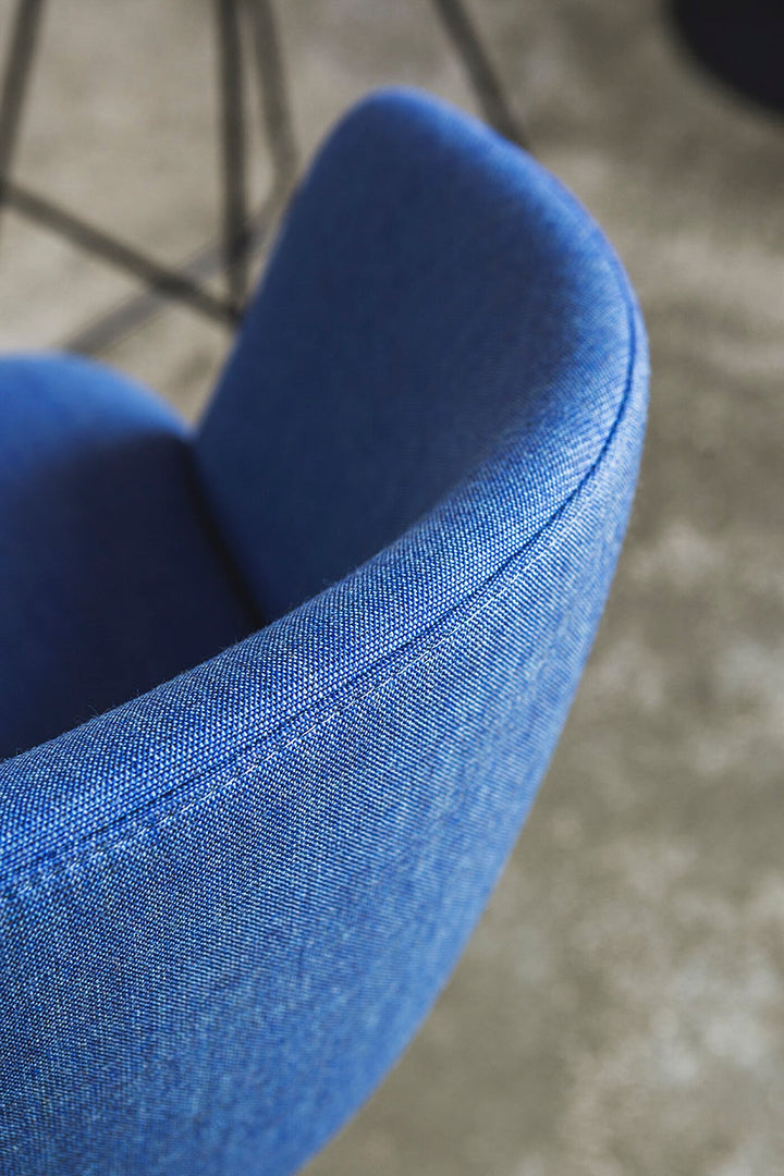 Glove Stool by Lapalma Bar Stools & Counter Stools La Palma