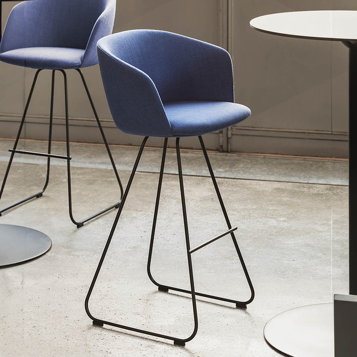 Glove Stool by Lapalma Bar Stools & Counter Stools La Palma