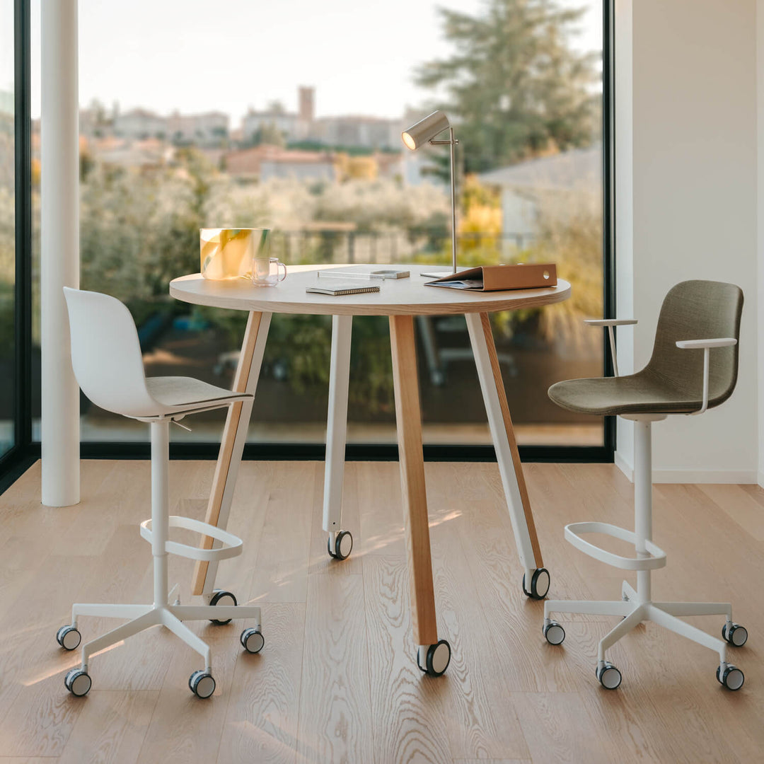 Ori Workstation with castors by Lapalma v3 Office Desks & Drawers La Palma