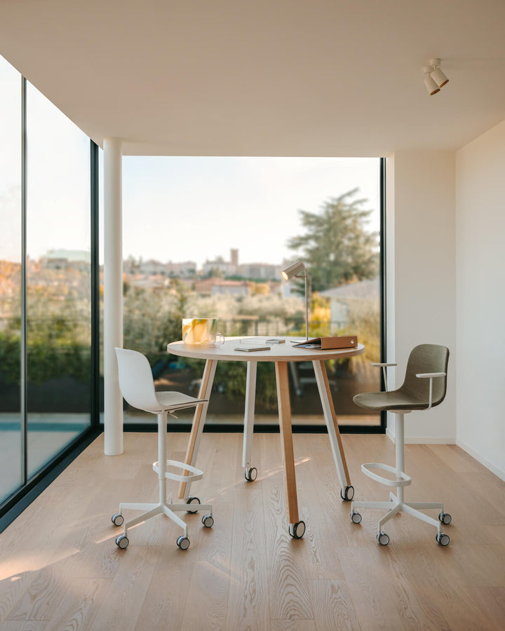 Ori Workstation with castors by Lapalma v3 Office Desks & Drawers La Palma