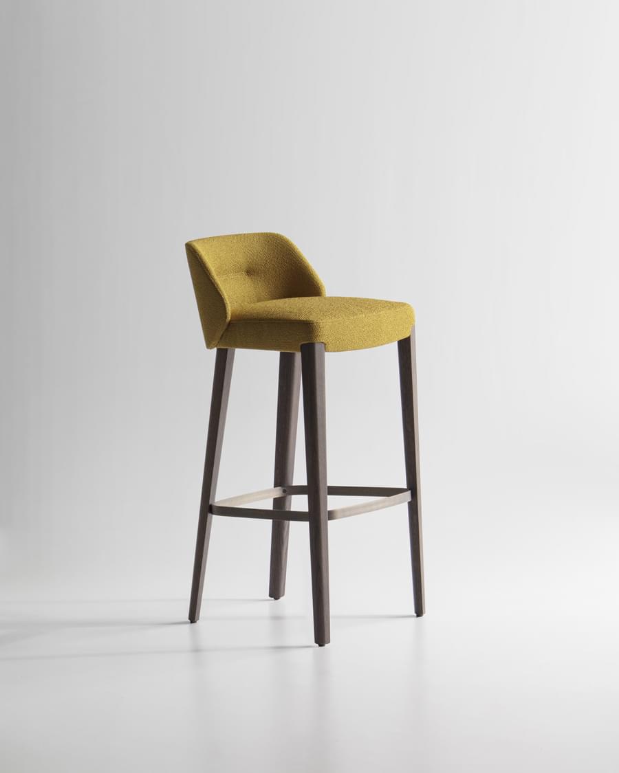 Concha Stool