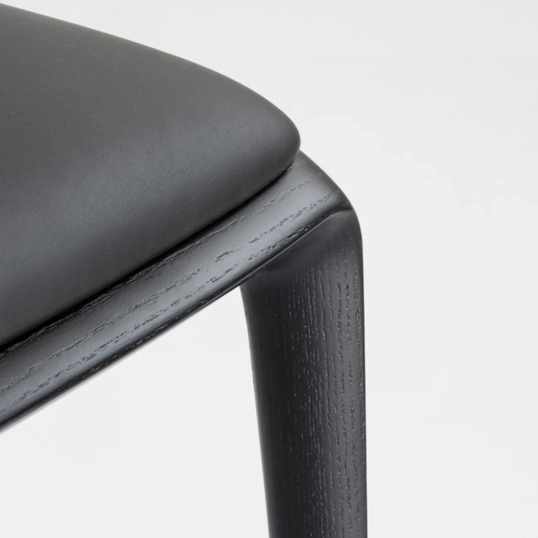 Hiru Stool