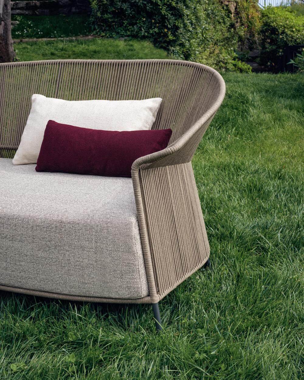 Ola Sofa Sofas & Sectionals Potocco