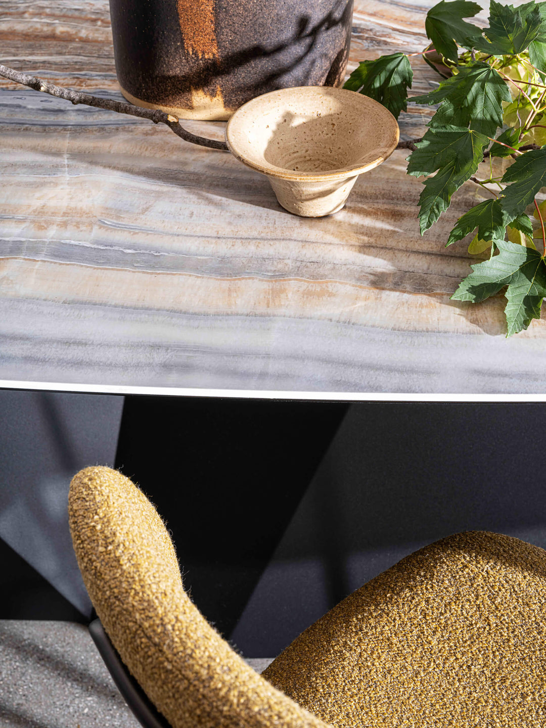 GranDeod Shaped Table Fixed Tables Sovet Italia