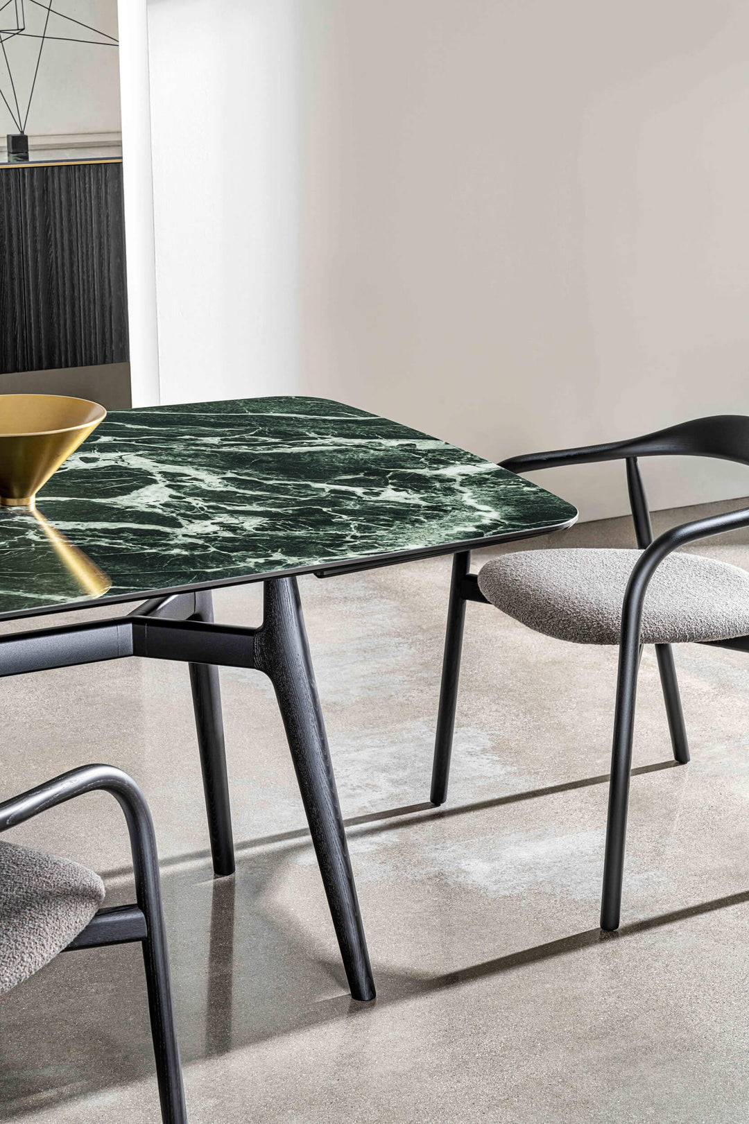 Lewood Shaped Extendable Table Extendable Tables Sovet Italia