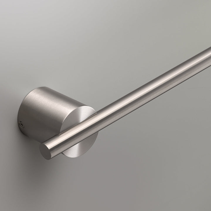 Equilibrio Usa Ca Approved Electric towel warmer L. 1’ - 10 53/64”. Built-in part included