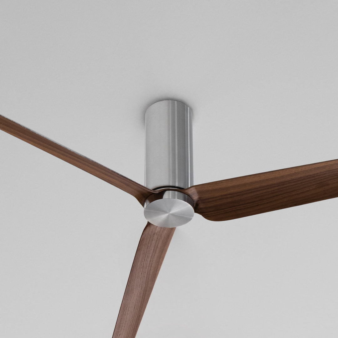 Ariachiara Ceiling fan (Ø 1700 mm) in AISI 316L stainless steel, with wood and carbon fiber blades, natural wood essence or lacquered. Remote control included. Product suitable for indoor installation