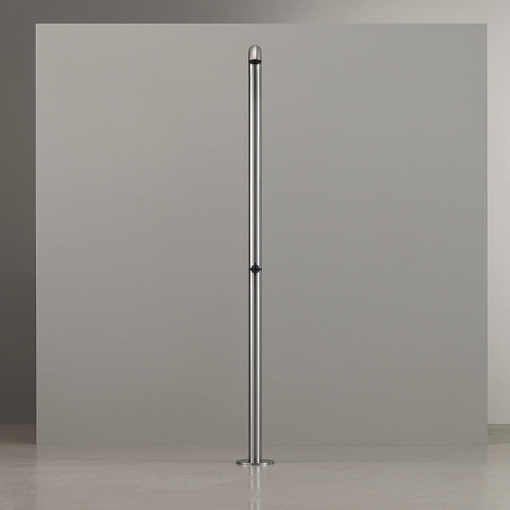 Bold Free-standing outdoor shower in AISI 316L stainless steel. Outlet disk with rain jet in Delrin® black matt, controlled by progressive mixer of CROSS collection in Black Diamond matt finish