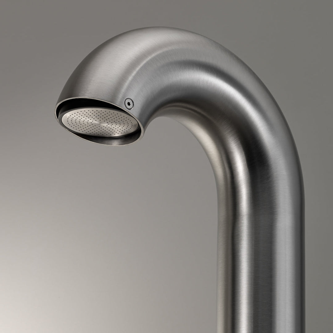 Bold Free-standing outdoor shower in AISI 316L stainless steel. Aerated rain jet controlled by progressive mixer of CROSS collection