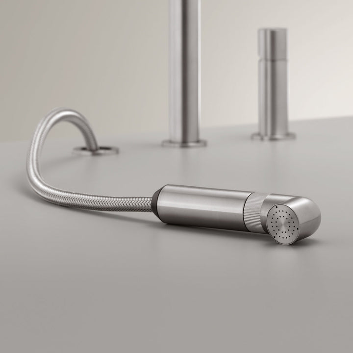 Pull Out Hand Showers Deck mounted pull-out hand shower with undertop automatic deviator